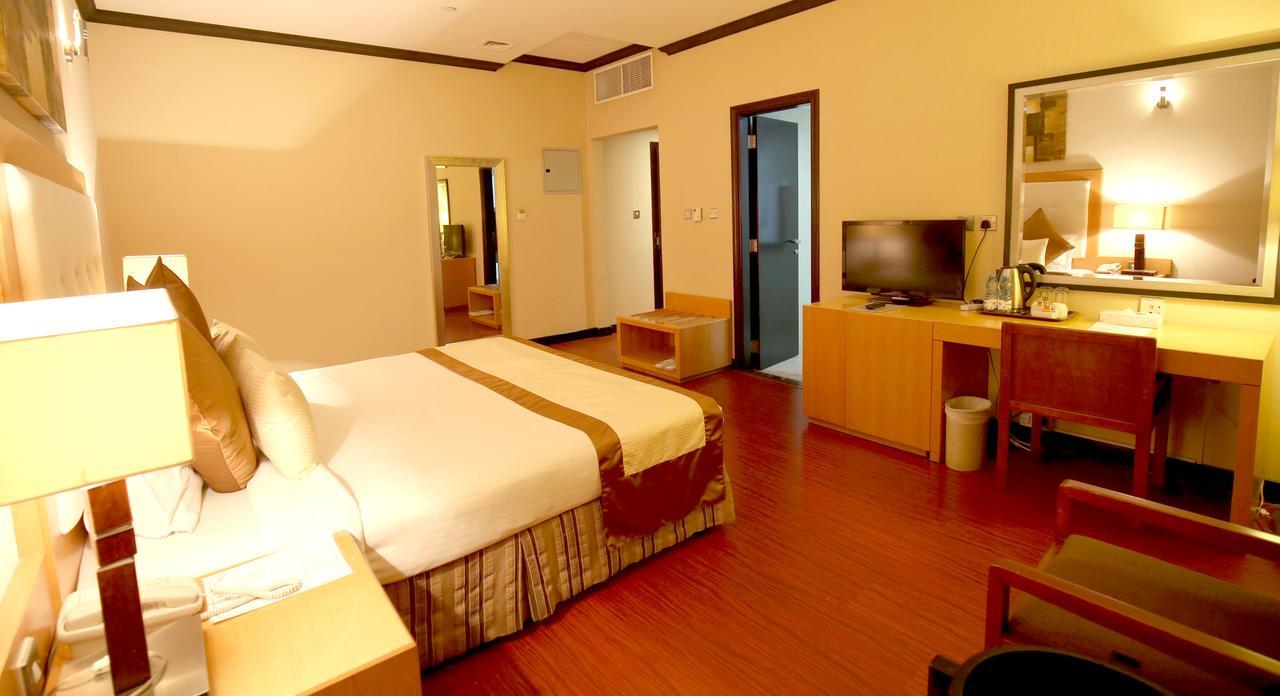London Crown Hotel Dubai Ngoại thất bức ảnh