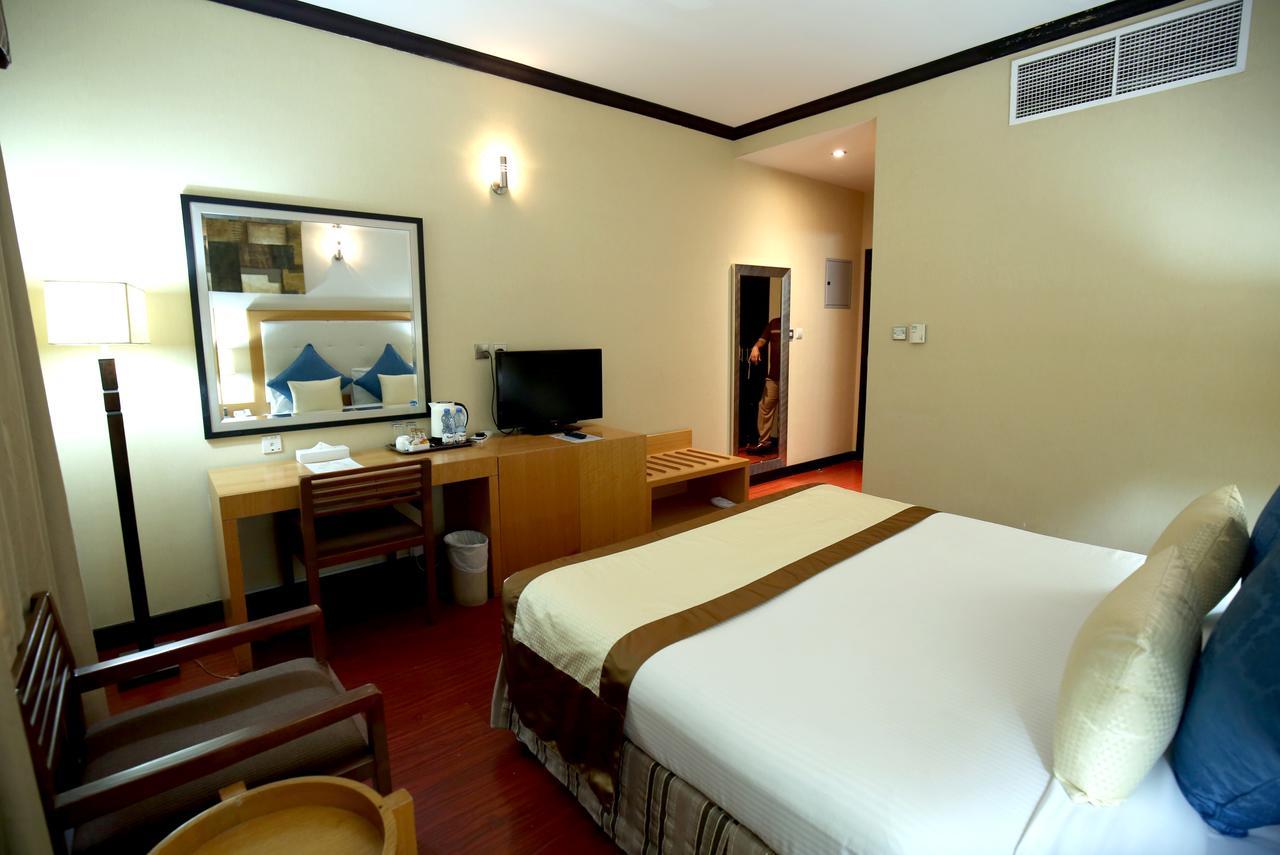 London Crown Hotel Dubai Ngoại thất bức ảnh