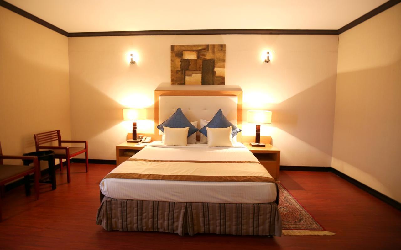 London Crown Hotel Dubai Ngoại thất bức ảnh