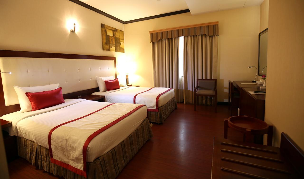 London Crown Hotel Dubai Ngoại thất bức ảnh