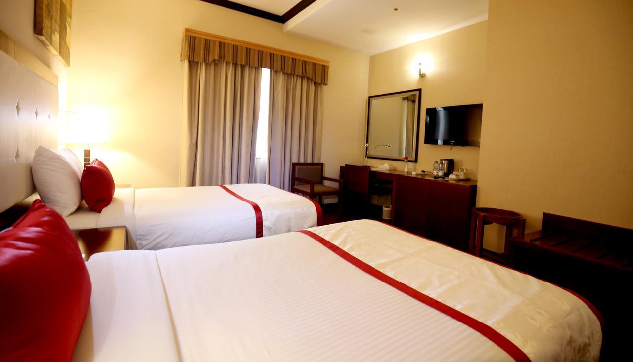 London Crown Hotel Dubai Ngoại thất bức ảnh